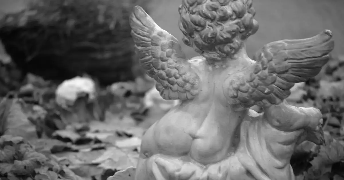 Tuindecoratie, fonteinen en tuinbeelden van echt materiaal